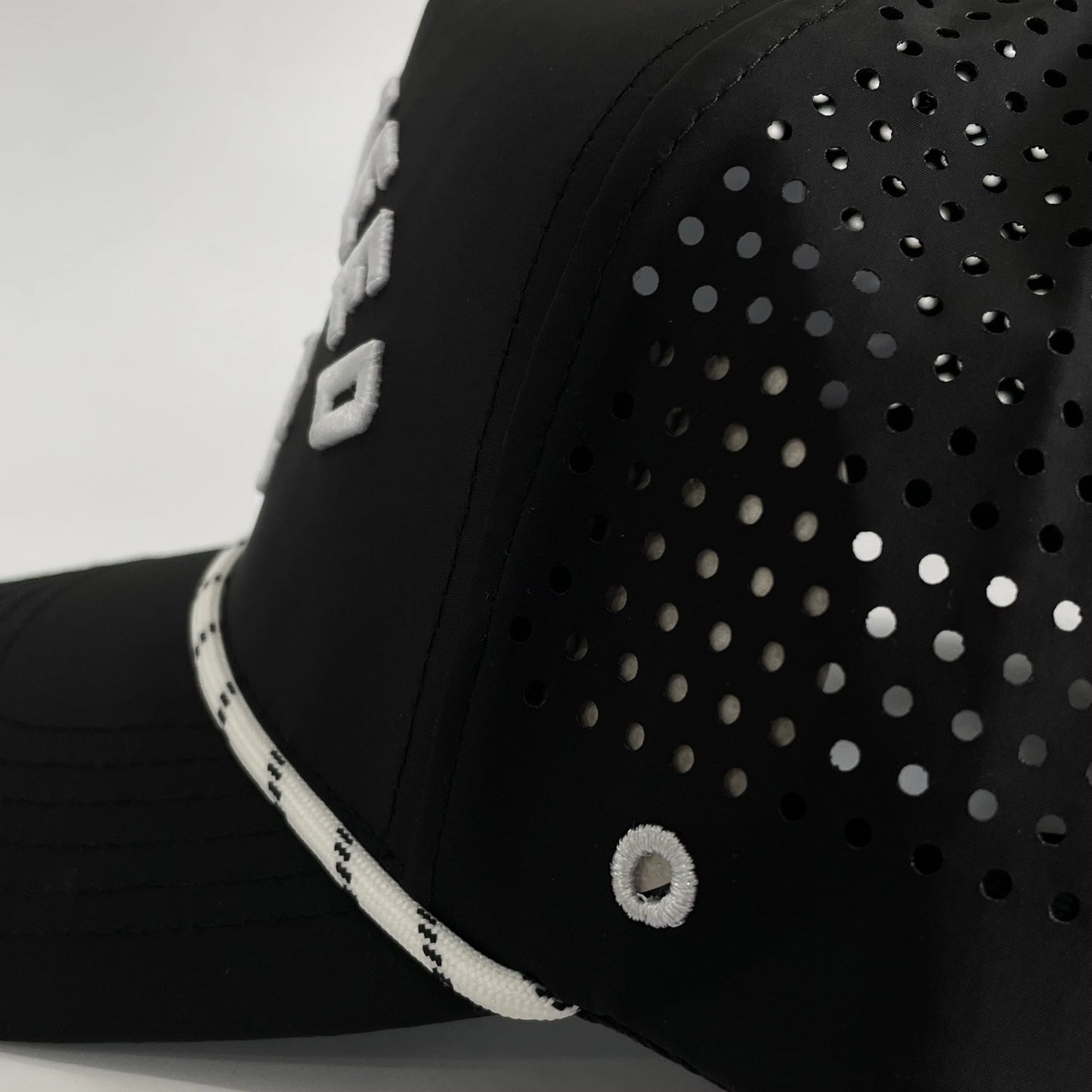 Amputeed Golf Snapback – Classic Performance Hat for All Players